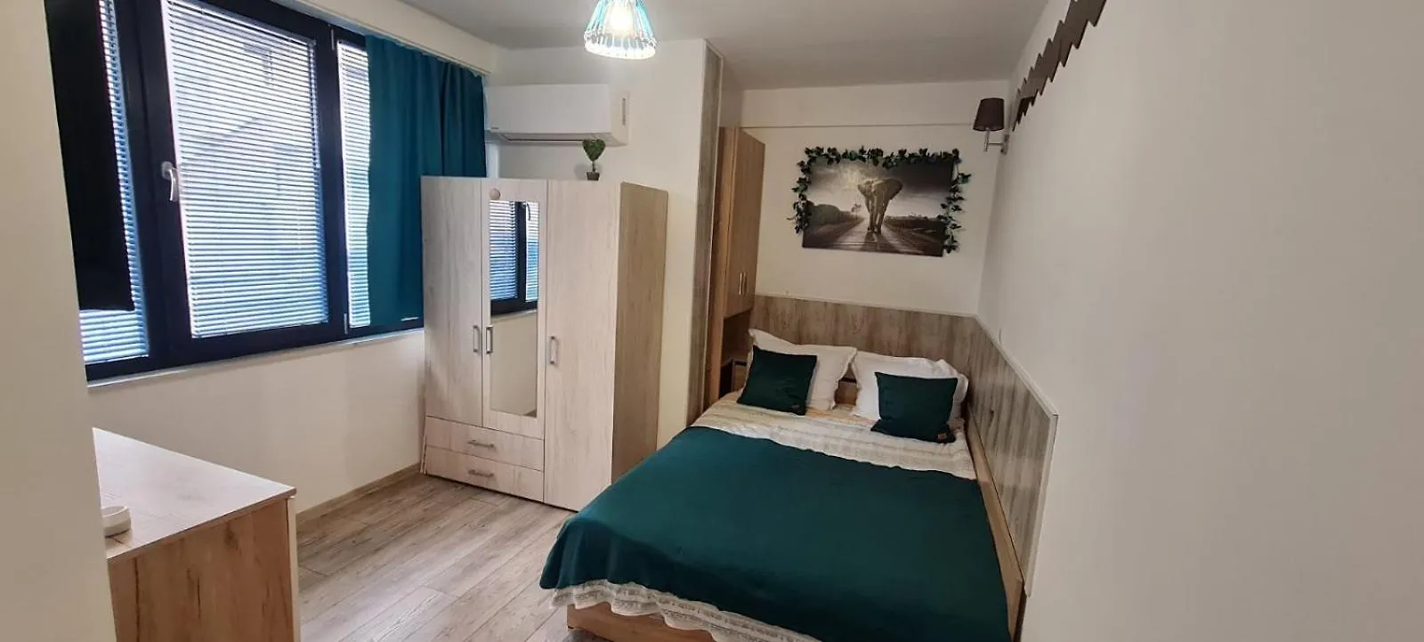 Синьо Бижу Bijou Blue - Топ Център Варна Apartment